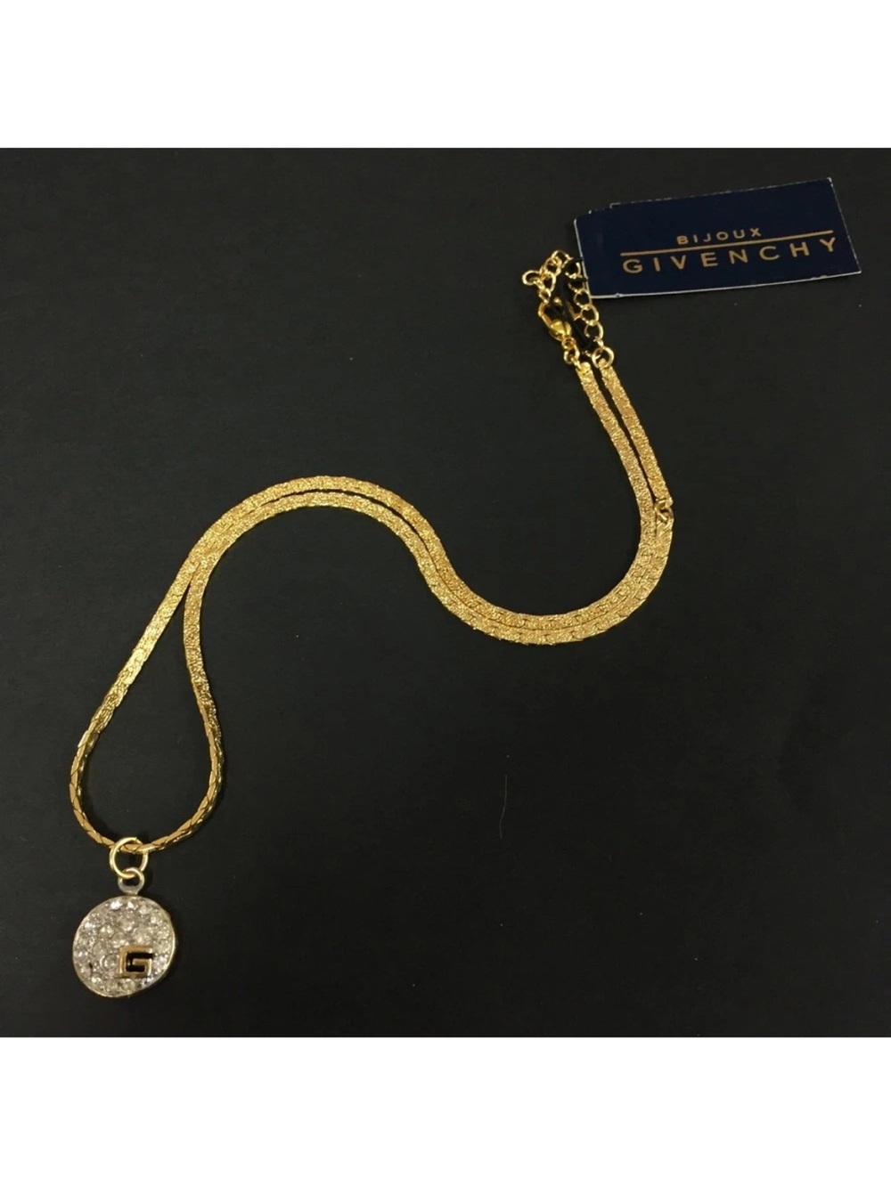 Vintage Givenchy Gold-Plated Herringbone Chain Rhinestone Logo Pendant Necklace👝